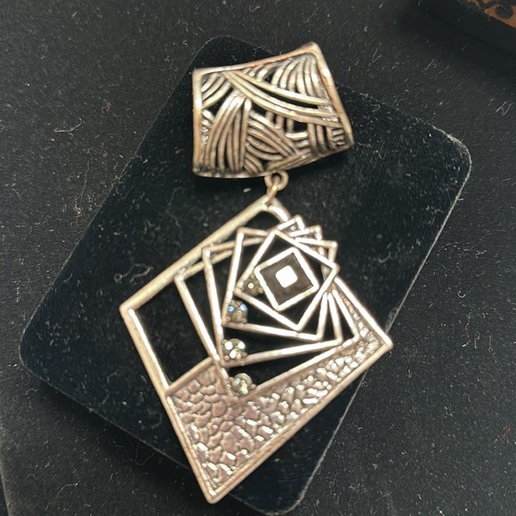 Gianni Bini Jewelry - Gianni Bini (GB) Brutalist Scarf clip/Necklace dangle